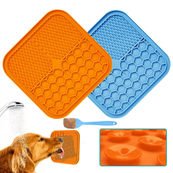 Dach Everywhere™ Pet Licking Mat for slow feeding